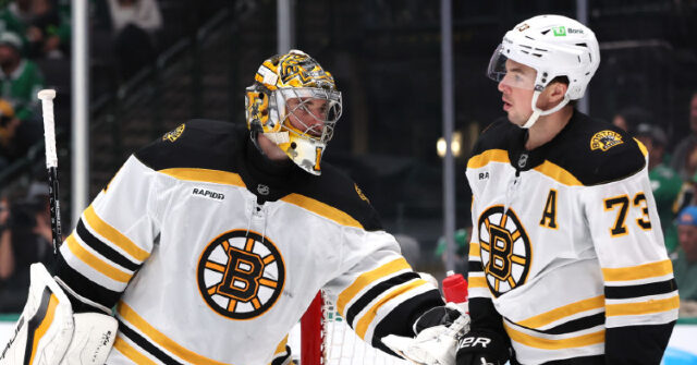 
                            Bruins Fans Demand Public Apology After Players Visit White House: 'He Can Go F*ck Himself Horizontally'