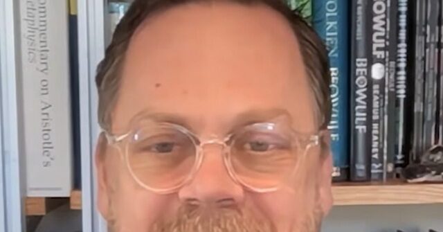 ‘They Should Be Thriving’: Carney Breaks Down Woke Eddie Bauer’s Failure