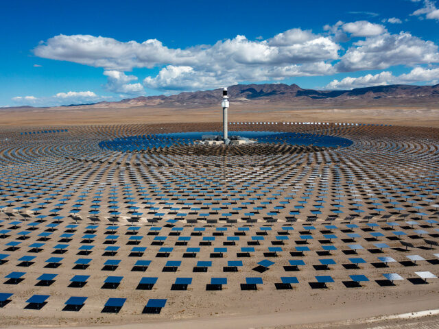 Solar Power Generator, US The Crescent Dunes Solar Energy Project in the Nevada desert. Ten thousand mirrors reflect