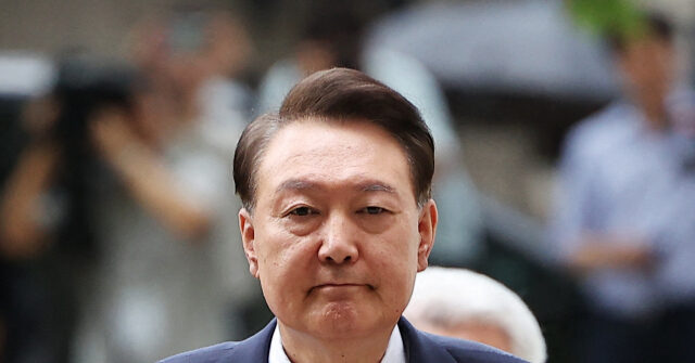 Former South Korean President Yoon Suk-yeol Sentenced to Life in Prison for Martial Law Disaster