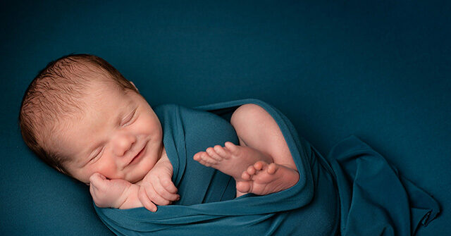 Iowa Bill Would Ban Mail-Order Abortion Pills, Require Hospitals to Track Complications