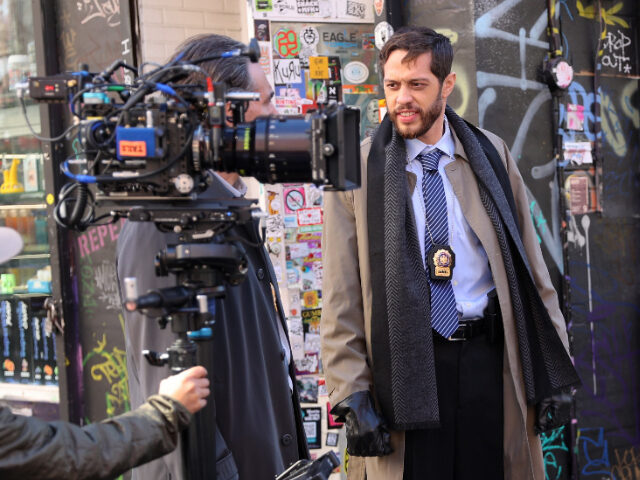 Pete Davidson and Casey Affleck Film to Use AI to ‘Adjust Performances,’ Create Set Loc