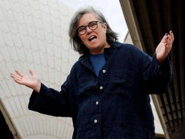 SYDNEY, AUSTRALIA - OCTOBER 06: Rosie O'Donnell arrives in Australia ahead of her &qu