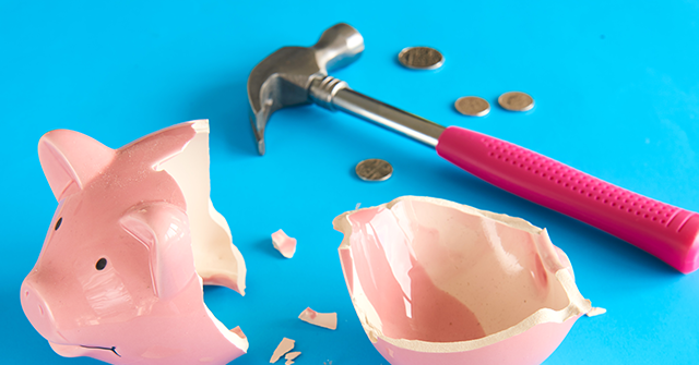 “Banks Threaten Your Hard-Earned Savings – What You Need to Know!”