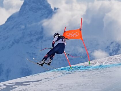 Video: Lindsey Vonn Crashes out of Winter Olympics, Evacuated by Helicopter to Hospital