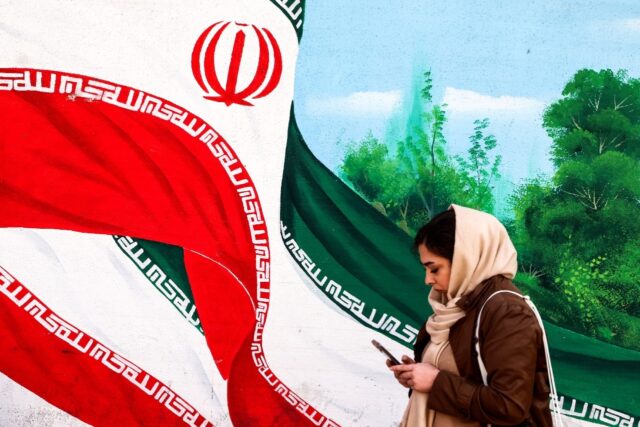 Washington and Tehran have continued to trade threats during the race to cut a deal over I