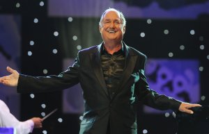 'Calendar Girl,' 'Breaking Up Is Hard to Do' singer Neil Sedaka dies