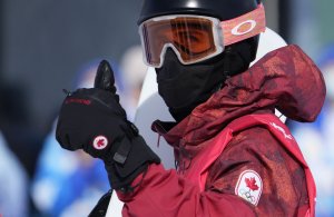 Canadian medalist McMorris cleared for Olympics snowboard slopestyle