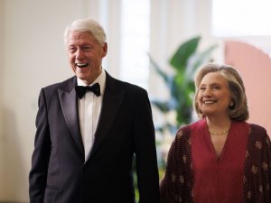 Clintons agree to testify in House Epstein investigation