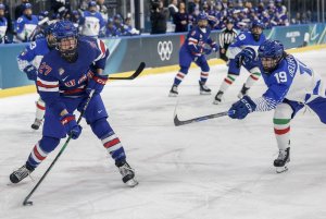 Heise, brother of U.S. hockey Olympian, helps Iowa State beat Houston