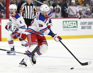Kings trade for Rangers star Artemi Panarin