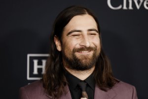 Noah Kahan to tour this summer