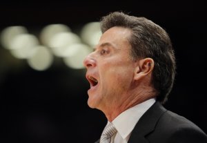 Pitino questioning himself after St. John's 32-point loss to UConn