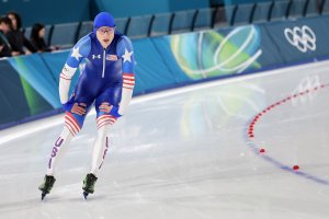U.S. speed skater Jordan Stolz grabs gold with Olympic record