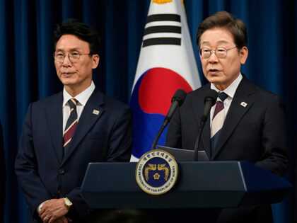Title: South Korea New President Image ID: 25155211360081 Article: South Korean new Presid