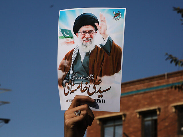 Title: Pakistan Iran US Israel Protests Image ID: 26060473551633 Article: A Shiite Muslim