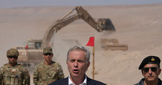 Chile Starts Building a Wall on Peru Border to Stop Illegal Migrants