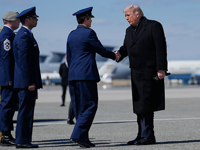 Trump Attends Dignified Transfer of Six Servicemembers Killed in Iraq Crash