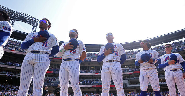 WATCH: Hamilton Star Botches Anthem Before Mets-Pirates Opening Day Game