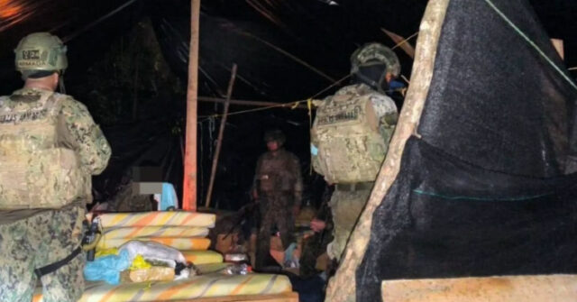 Ecuador Seizes Narco-Sub, Speed Boats During Joint Ops with U.S. Military