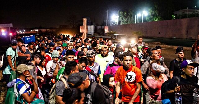 Analysis: Nearly Half of Immigrant Households in U.S. Are on Welfare