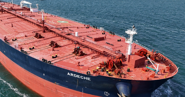 China Pleads with Iran to Keep Strait of Hormuz Open for Oil Shipments