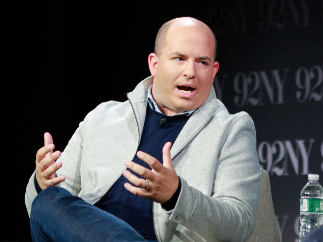 NEW YORK, NEW YORK - NOVEMBER 14: Brian Stelter speaks with Kara Swisher about his new boo