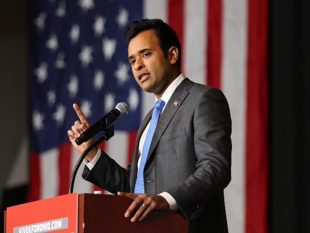 GettyImages-2201562222 TOLEDO, OH - FEBRUARY 25: Ohio republican guebenatorial candidate Vivek Ramaswamy speaks d