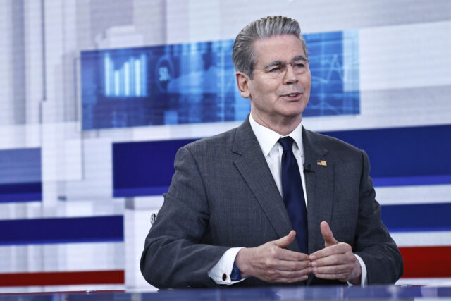 Bessent Says Global Tariff Rate Likely to Rise to 15% This Week