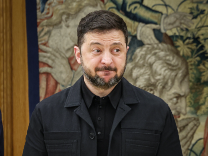 Zelensky Offers to Help Fight Iran, Signing Ukraine Defense Deal with Saudi Arabia