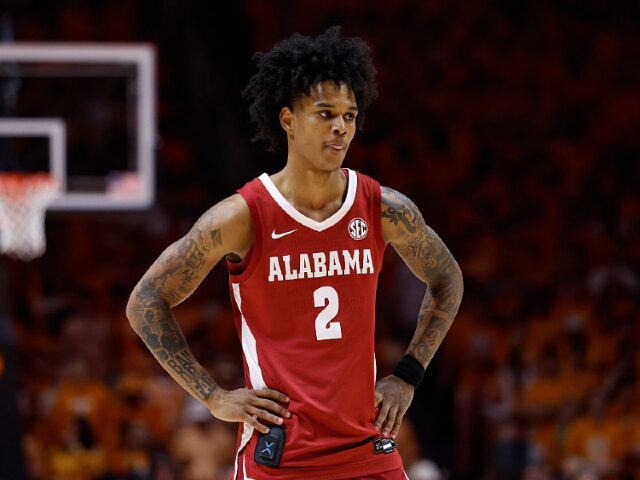 Alabama’s Aden Holloway Gets Permission to Travel to Tide’s Sweet 16 Game Despite Felon