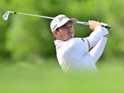 Pro Golfer Dons Wife Hunting Message on Shirt at Valspar Championship