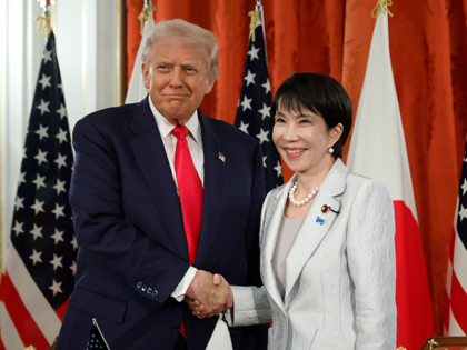 US President Donald Trump, left, and Sanae Takaichi, Japan's prime minister, pose for