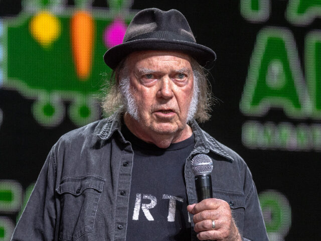 ‘Depressed’ Neil Young Working on Anti-Trump Protest Album