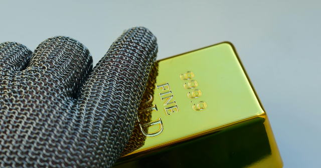 FBI Cracks Down on Indian Migrant 'Gold Bar' Scam Targeting Seniors