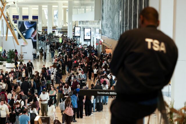 A lapse in government funding has caused misery at US airports, which are struggling to sc