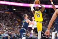 LeBron James breaks the NBA career field goals record in the Lakers’ 120-113 loss to the Nugg