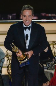 Elizabeth Banks is 'Miniature Wife' in trailer for Peacock dramedy