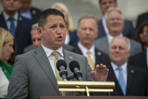 House GOP calls on Gonzales to end re-election campaign