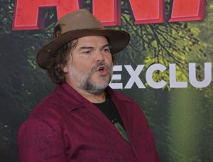 Jack Black to guest host 'SNL' on April 4