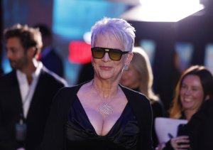 Jamie Lee Curtis to play Jessica Fletcher in 'Murder, She Wrote' movie