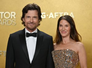 Jason Bateman to direct Woody Harrelson, Sam Rockwell in Netflix movie