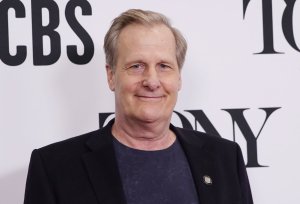 Jeff Daniels joins 'The Morning Show' for Season 5