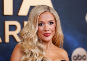 Megan Moroney's 'Cloud 9' tops U.S. album chart