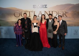 'Outlander' stars walk red carpet for Season 8 premiere