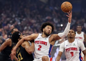 Pistons' Cade Cunningham sustains collapsed lung, out at least 2 weeks