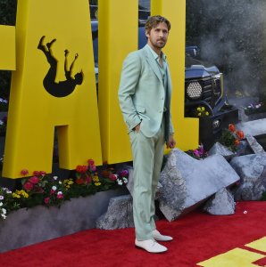 Ryan Gosling makes a huge mistake in 'SNL' promo