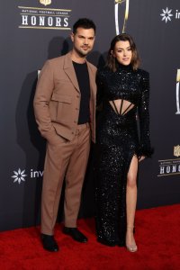 Taylor Lautner, wife Tay expecting first baby