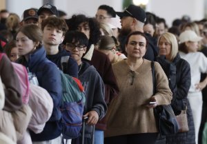TSA begins getting back pay Monday, but it's not permanent