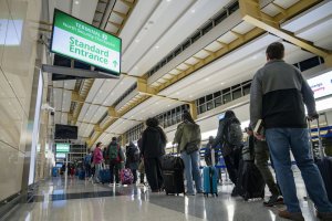 TSA to miss first paychecks as Senate stuck in debate for DHS funding